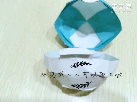 精灵球制作方法教程 手工折精灵球的折法图解(图44)
