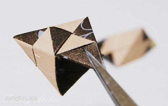 折纸立体菱形的折法图解 用作包装盒或挂件(图6)